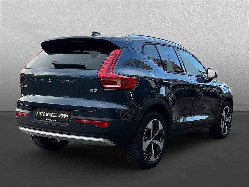 Gebraucht Volvo XC40 Core 163 PS (119 kW) 2025 Andere SUV