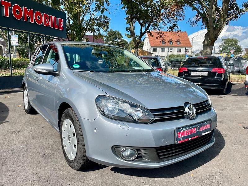 Grau Gebraucht 2010 VW Golf VI Team Limousine | 7.490 € (Etwas zu teuer) - Bild 1/4