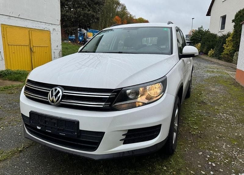 Weiß Gebraucht 2012 VW Tiguan SUV | 6.499 € (Superpreis) - Bild 1/4