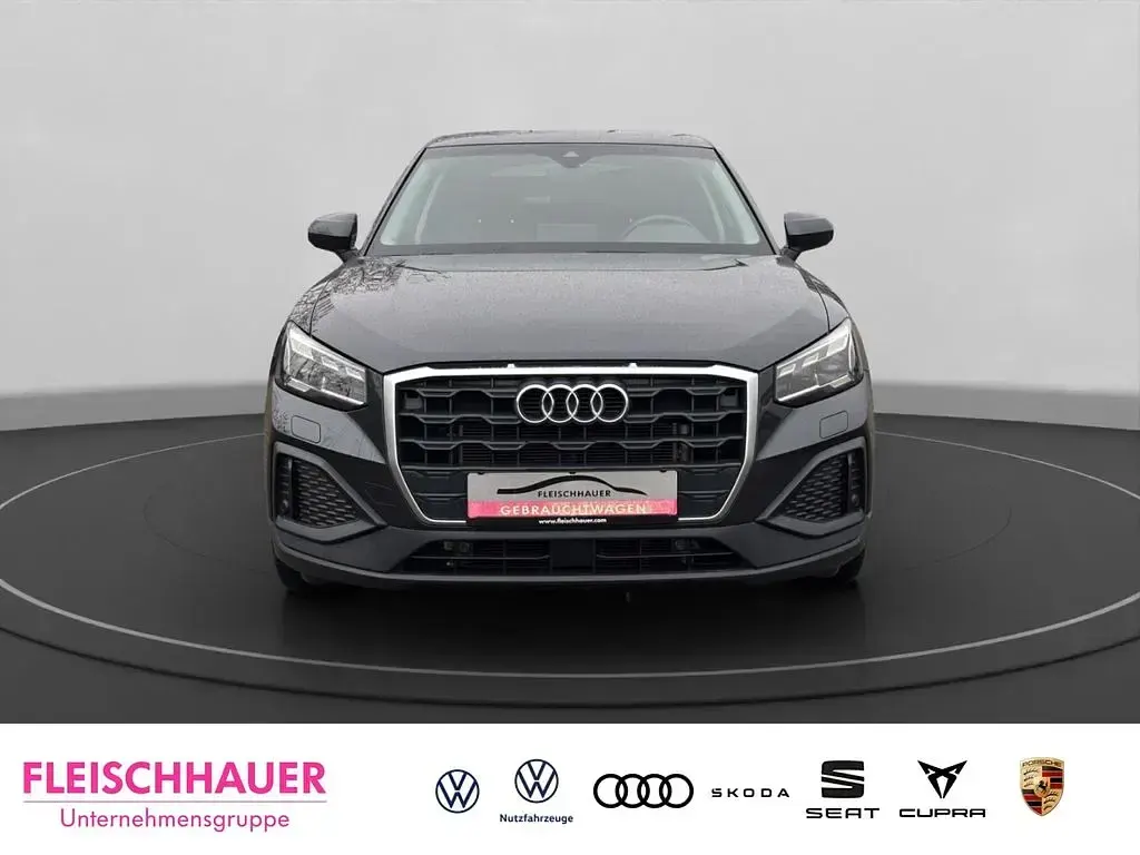 Gebraucht Audi Q2 Ambiente 150 PS (110 kW) 2023 Grau SUV