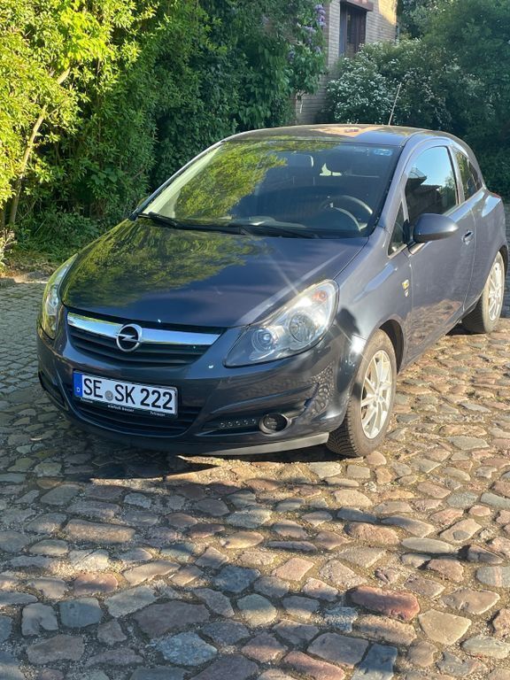 Grau Gebraucht 2010 Opel Corsa Edition Limousine | 4.600 € (Etwas zu teuer) - Bild 1/4