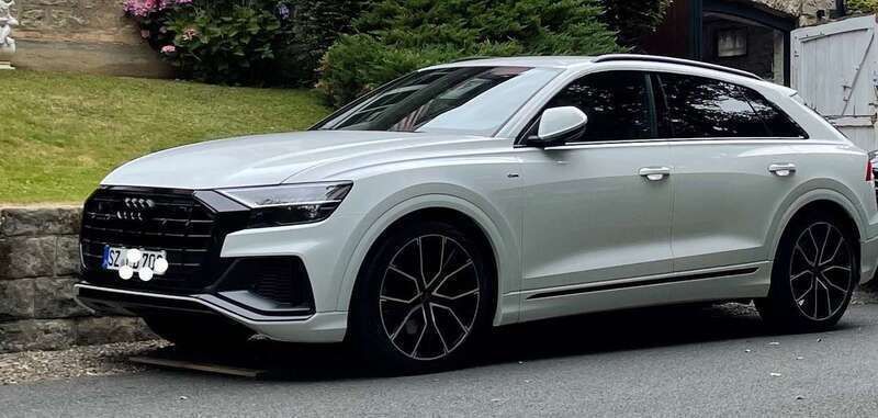 Weiß Gebraucht 2018 Audi Q8 SUV | 53.850 € (Guter Preis) - Bild 1/4