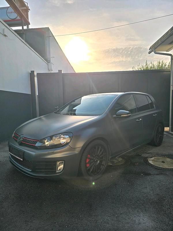 Grau Gebraucht 2011 VW Golf VI GTI Limousine | 9.499 € (Fairer Preis) - Bild 1/4