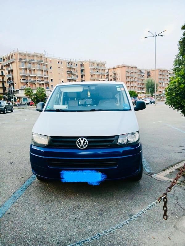 Andere farben Gebraucht 2011 VW T5 Van | 9.500 € (Guter Preis) - Bild 1/4