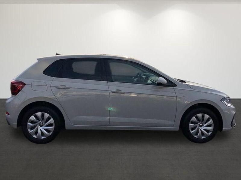 Gebraucht VW Polo Life 95 PS (69 kW) 2023 Ascotgrau Kleinwagen