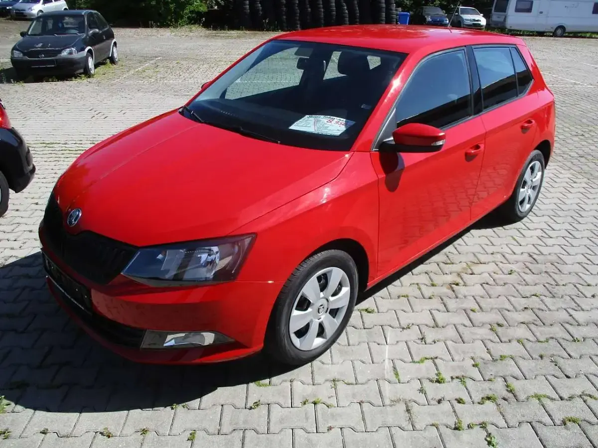 Gebraucht Skoda Fabia Active 75 PS (55 kW) 2018 Rot Limousine