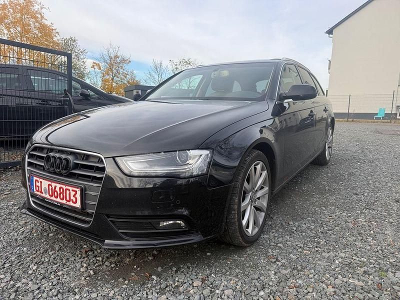 Schwarz Gebraucht 2013 Audi A4 Ambiente Kombi | 7.900 € (Superpreis) - Bild 1/4