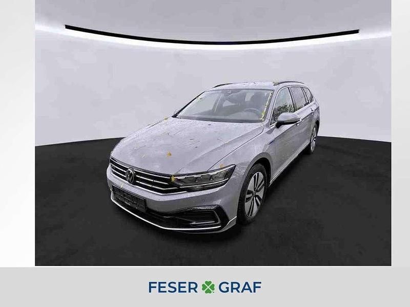 Gebraucht VW Passat GTE 218 PS (160 kW) 2022 Mondsteingrau Kombi