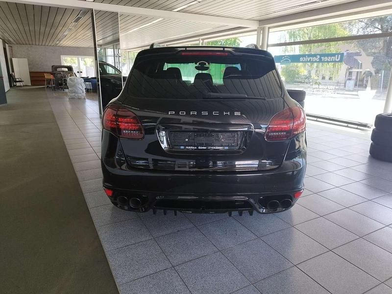 Gebraucht Porsche Cayenne S 382 PS (280 kW) 2014 Tiefschwarzmetallic SUV