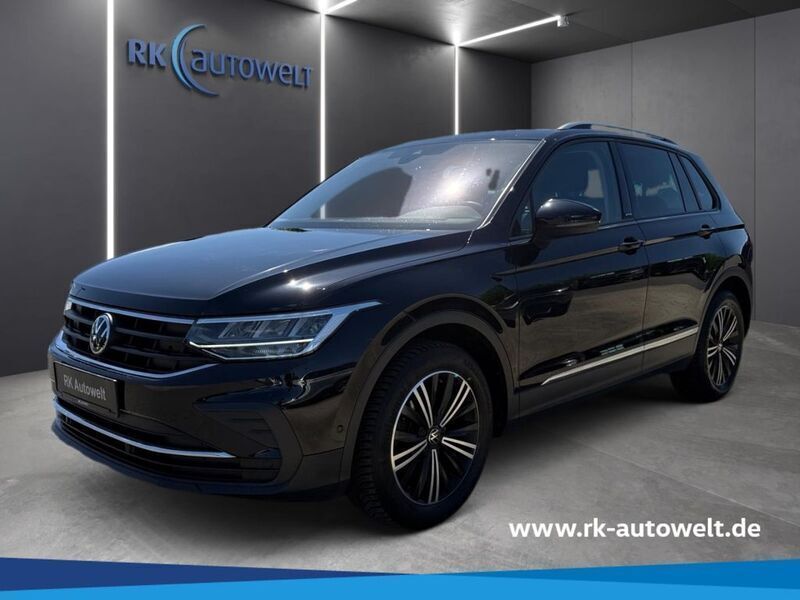 Schwarz Gebraucht 2021 VW Tiguan Active SUV | 26.990 € (Fairer Preis) - Bild 1/4