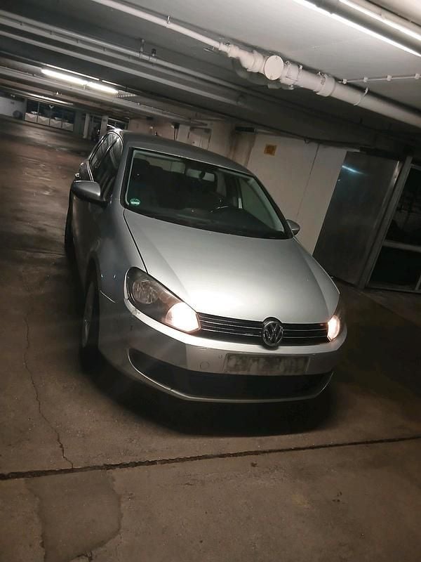Gebraucht VW Golf VI 2009 Silber Kleinwagen