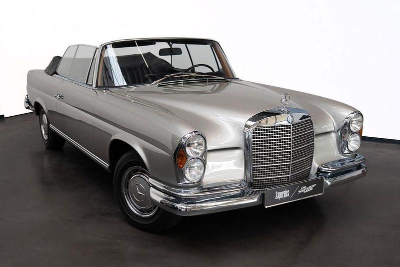 Gebraucht Mercedes W111 SE 160 PS (117 kW) 1968 Silber Cabrio