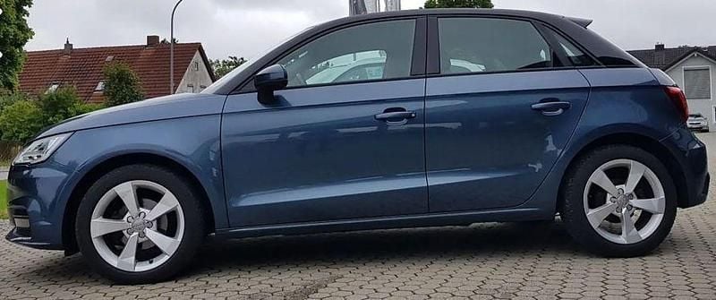 Gebraucht Audi A1 Sportback 95 PS (69 kW) 2017 Blau Kleinwagen