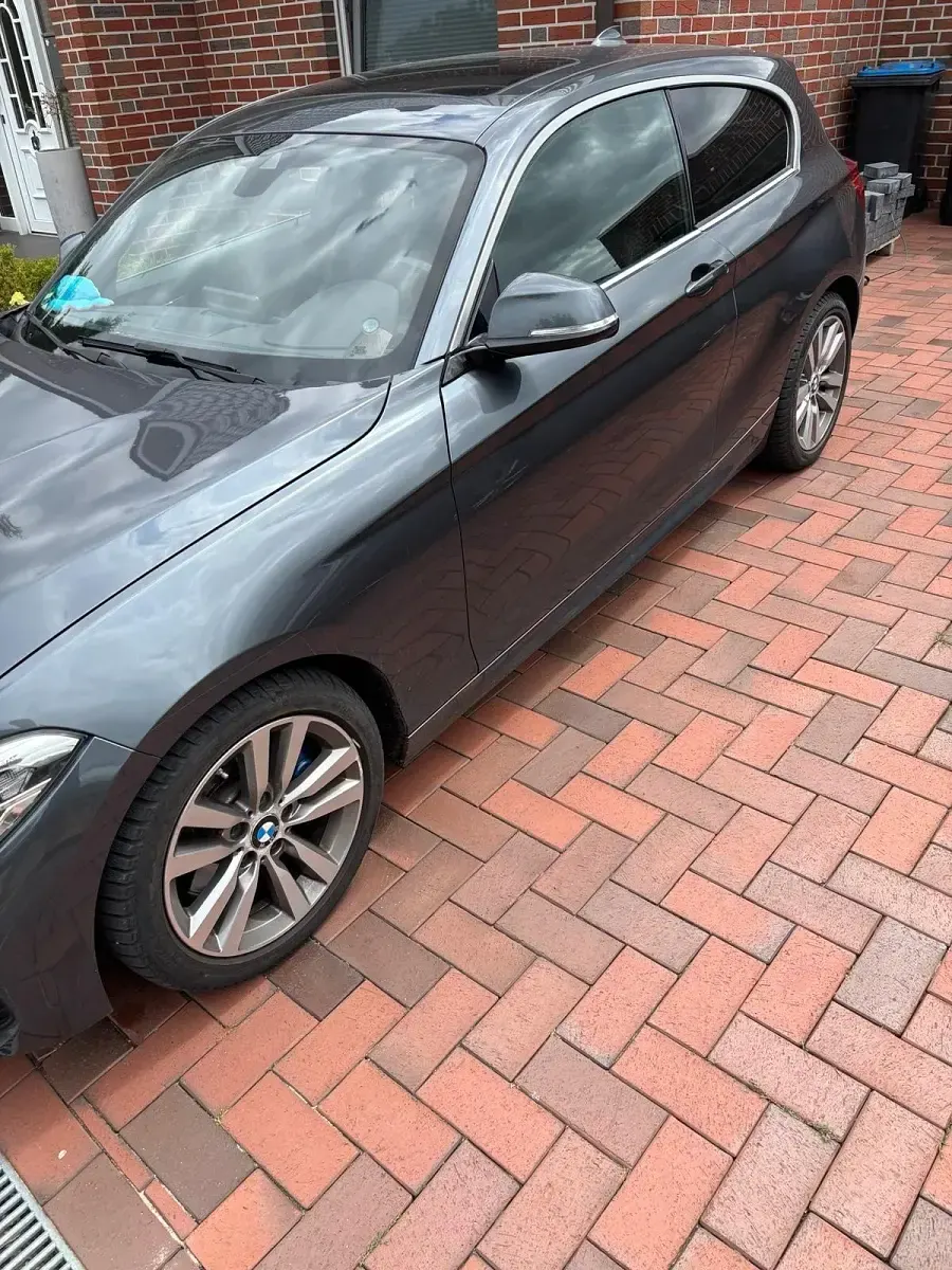 Gebraucht BMW 120 M Sport 190 PS (139 kW) 2015 Grau Kleinwagen