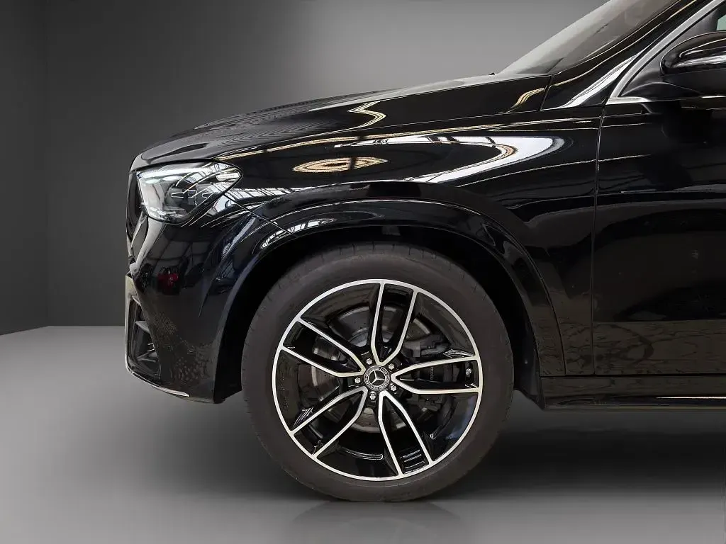 Gebraucht Mercedes GLE350 Premium 197 PS (144 kW) 2025 Schwarz SUV