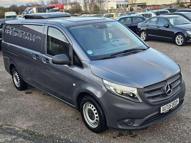 Gebraucht Mercedes Vito 163 PS (119 kW) 2015 Grau Van