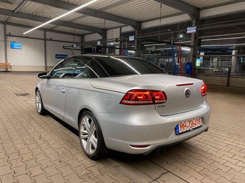 Gebraucht VW Eos Basis 211 PS (155 kW) 2011 Silber Cabrio