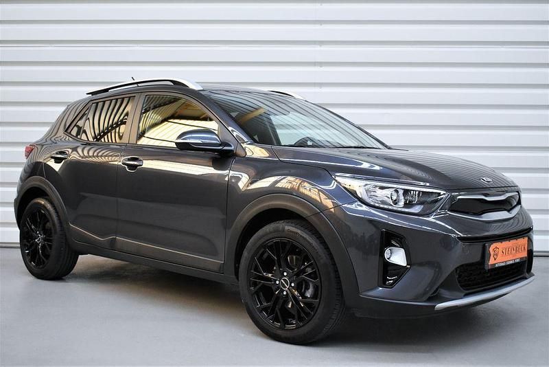 Grau Gebraucht 2020 Kia Stonic Vision SUV | 14.990 € (Fairer Preis) - Bild 1/4