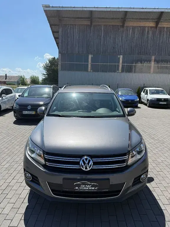 Gebraucht VW Tiguan Sportline 179 PS (131 kW) 2012 Grau SUV