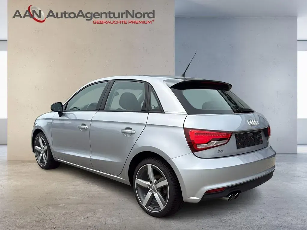Gebraucht Audi A1 Design 125 PS (91 kW) 2016 Silber Kleinwagen