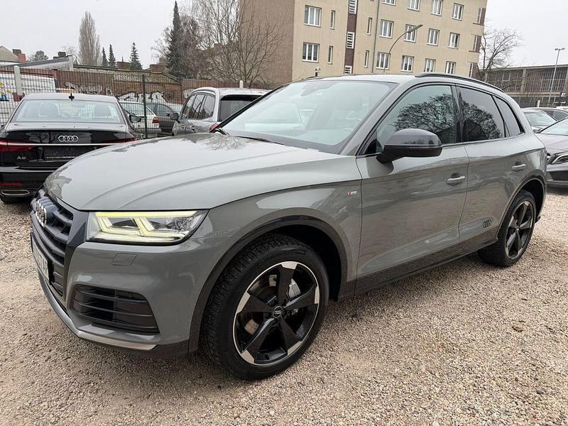 Gebraucht Audi Q5 Design 190 PS (139 kW) 2017 Grau SUV