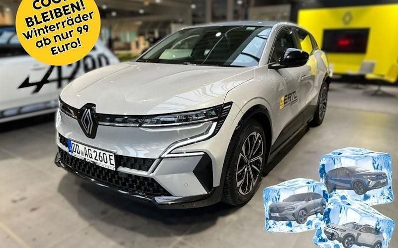 Grau Gebraucht 2023 Renault Mégane Komfort Limousine | 30.190 € (Guter Preis) - Bild 1/4