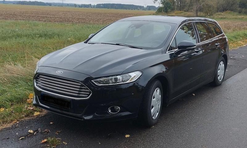Schwarz Gebraucht 2019 Ford Mondeo Titanium Kombi | 12.900 € (Superpreis) - Bild 1/4