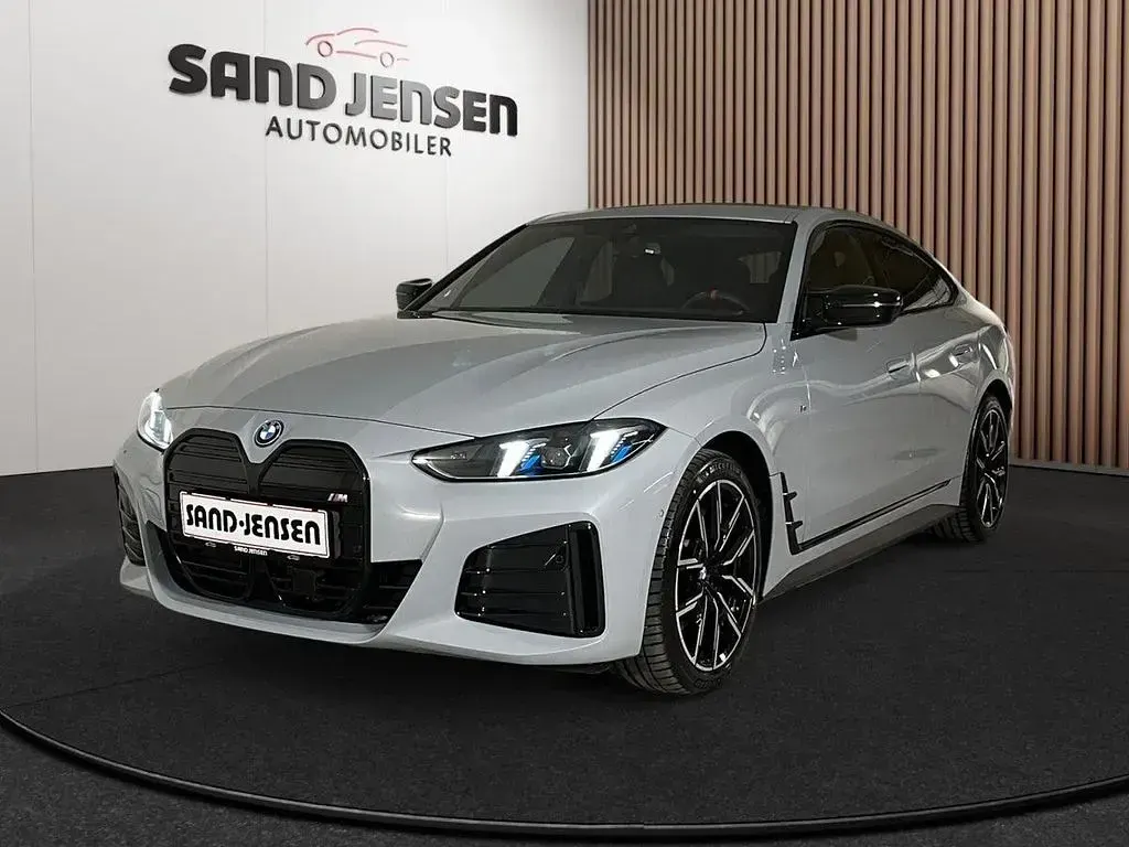 Gebraucht BMW i4 Shadowline 400 kW (544 PS) 2025 M brooklyn grau metallak Limousine