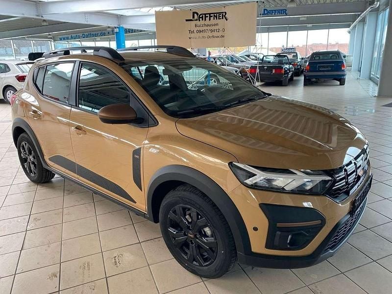 Beige Gebraucht 2025 Dacia Sandero Kleinwagen | 19.490 € (Fairer Preis) - Bild 1/4