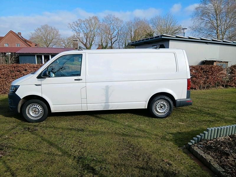 Gebraucht VW Transporter 102 PS (75 kW) 2018 Weiß Van