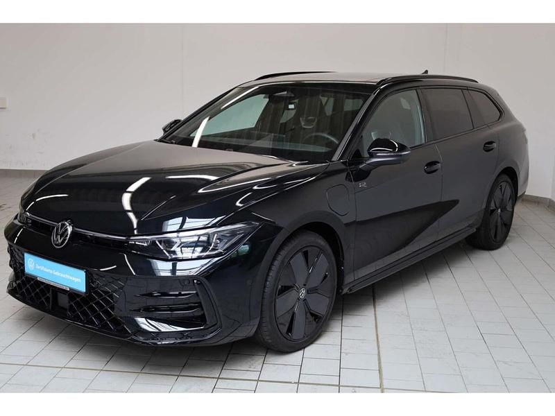 Gebraucht VW Passat Style 272 PS (200 kW) 2024 Schwarz Kombi