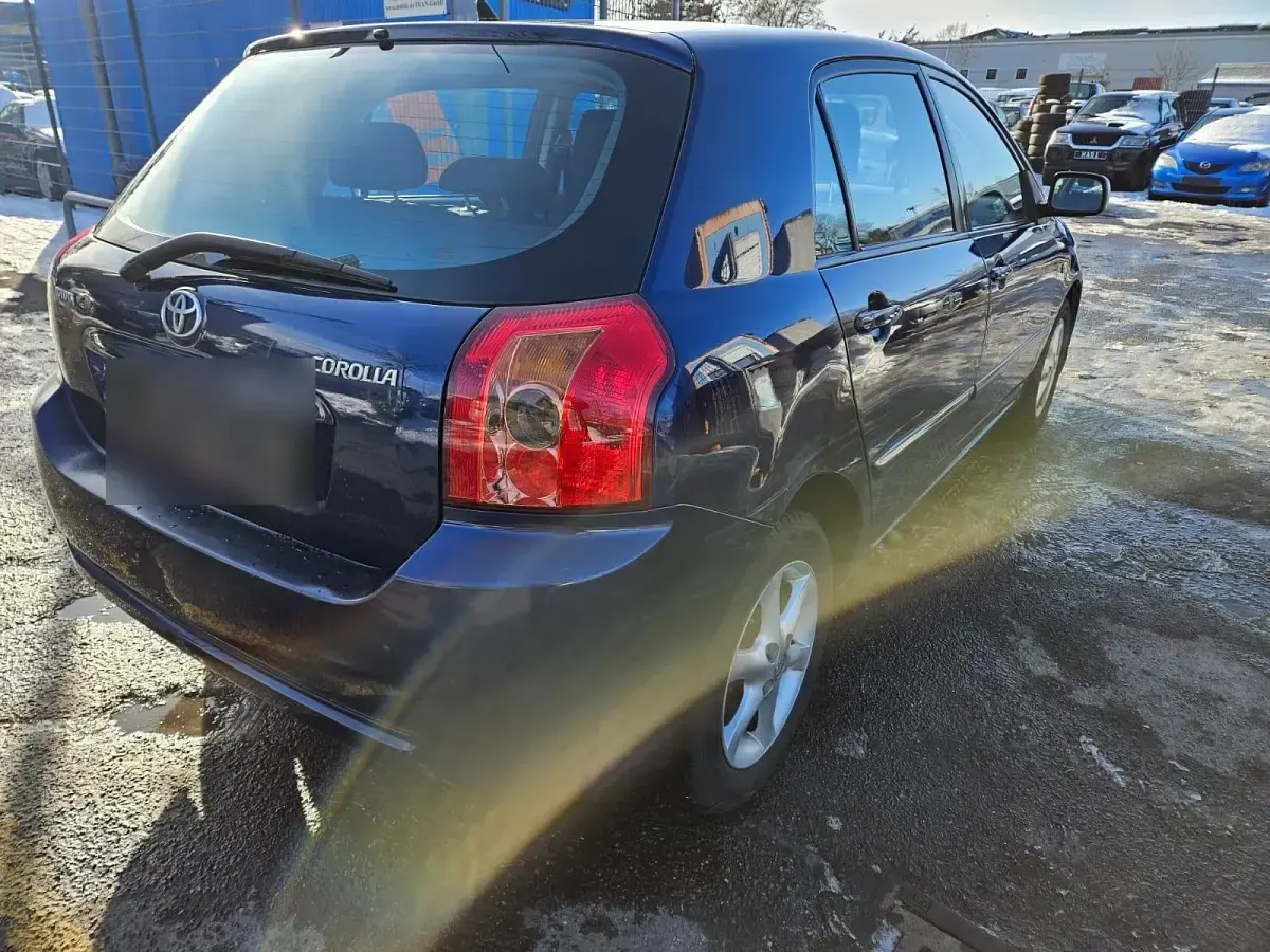 Occasion Toyota Corolla 110 ch (80 kW) 2004 Bleue Berline