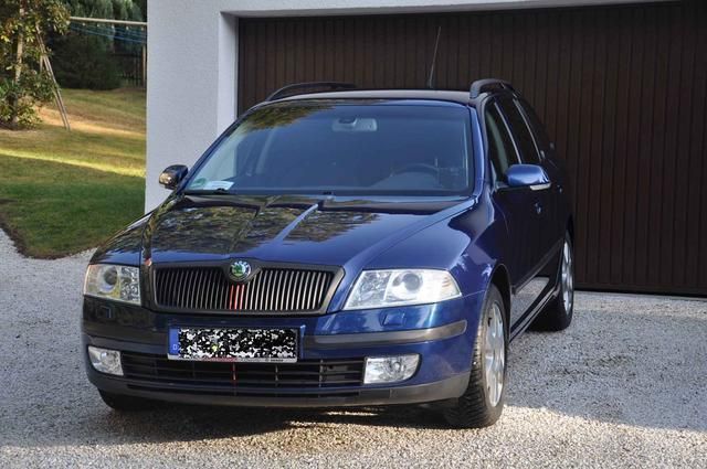 Blau metallic Gebraucht 2005 Skoda Octavia Kombi | 9.990 € - Bild 1/4