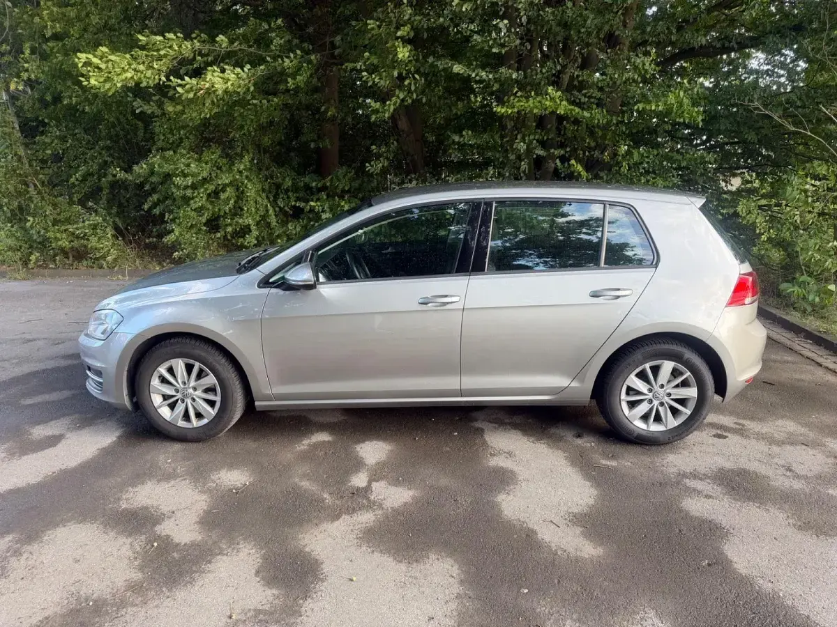 Gebraucht VW Golf VII Move 105 PS (77 kW) 2013 Silber Limousine