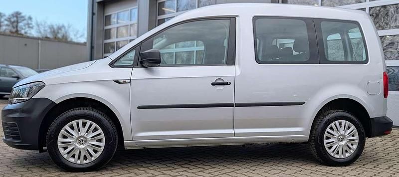 Gebraucht VW Caddy Conceptline 102 PS (75 kW) 2019 Reflexsilber metallic Van / Kleinbus