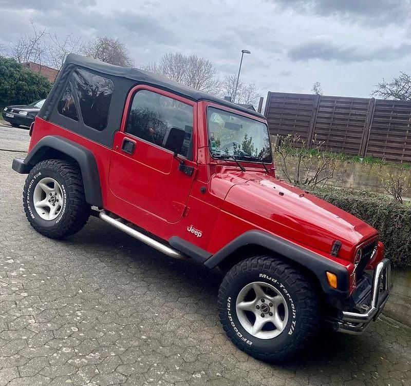 Rot Gebraucht 1999 Jeep Wrangler Sport SUV | 13.800 € (Teuer) - Bild 1/4