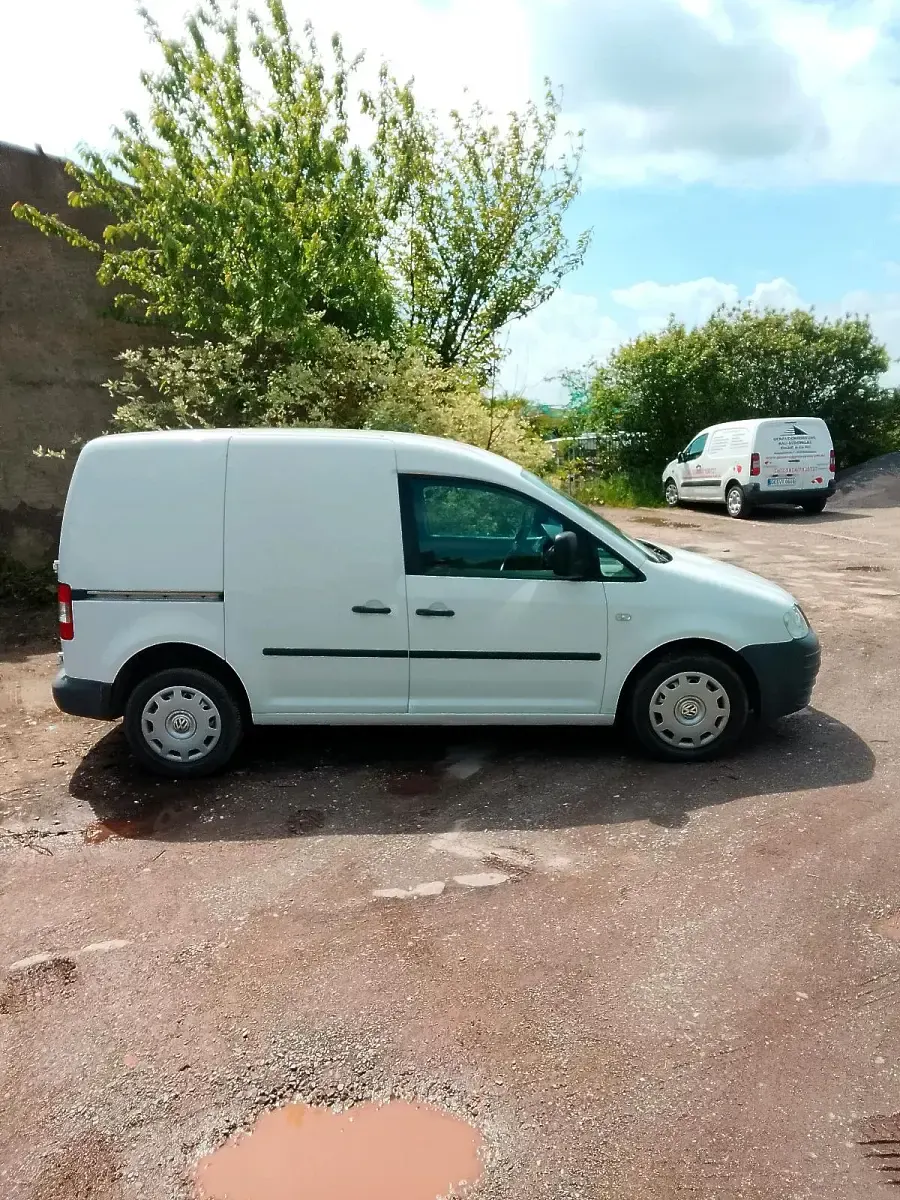 Używany VW Caddy 68 KM (50 kW) 2004 Biały Minivan