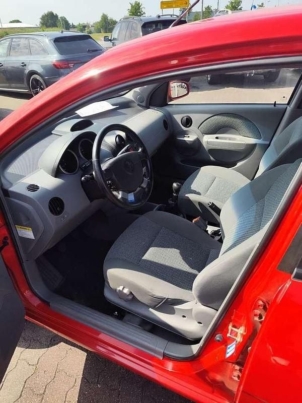 Gebraucht Chevrolet Kalos SX 94 PS (69 kW) 2005 Rot Limousine