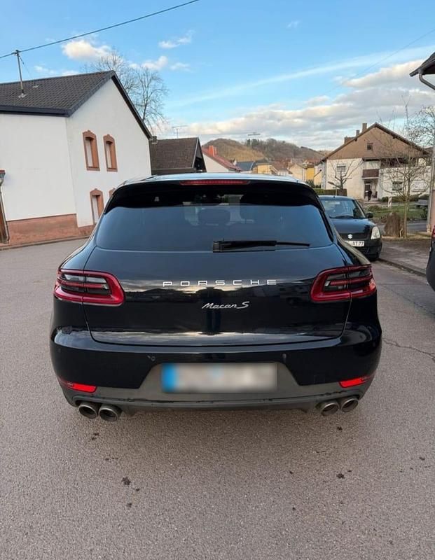 Gebraucht Porsche Macan S 258 PS (189 kW) 2017 Schwarz SUV