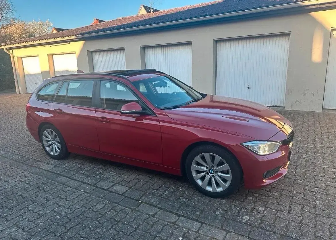 Gebraucht BMW 320 184 PS (135 kW) 2014 Rot Kombi