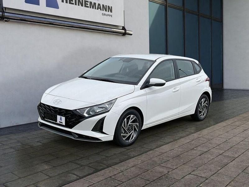 Weiss Gebraucht 2025 Hyundai i20 | 21.490 € (Guter Preis) - Bild 1/4