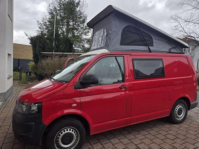 Gebraucht VW Transporter Beach 140 PS (102 kW) 2014 Rot Van