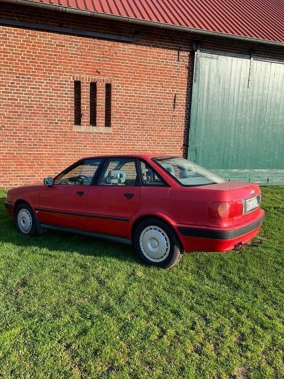 Second-hand Audi 80 90 CP (66 kW) 1991 Roșu Berlinǎ