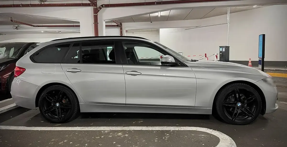 Gebraucht BMW 318 150 PS (110 kW) 2016 Silber Kombi