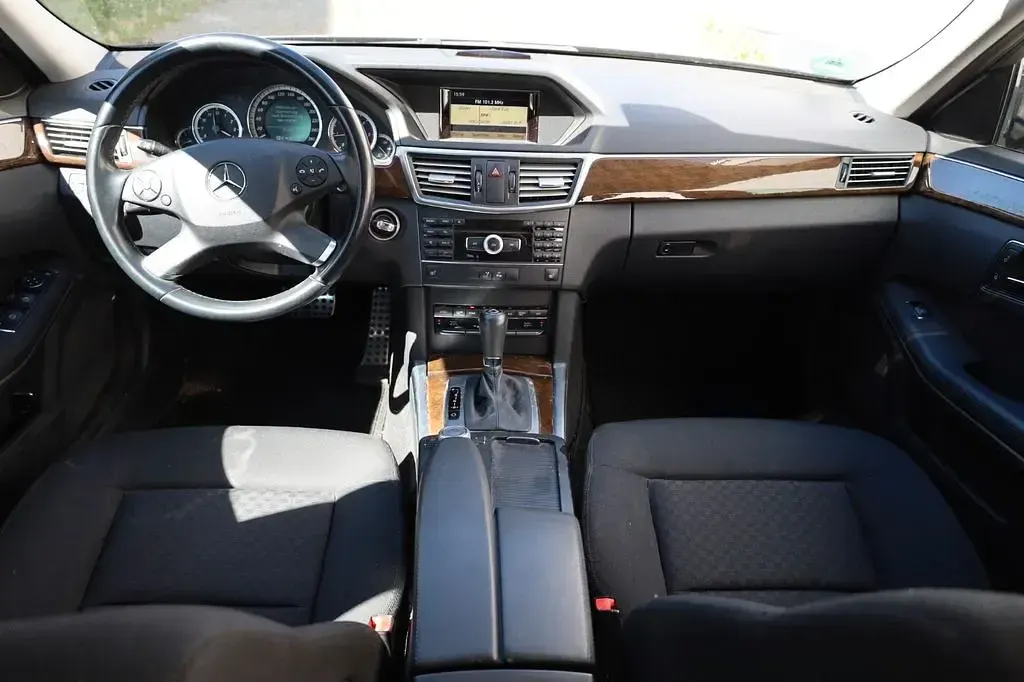 Usata Mercedes E220 170 CV (125 kW) 2010 Blu Station wagon