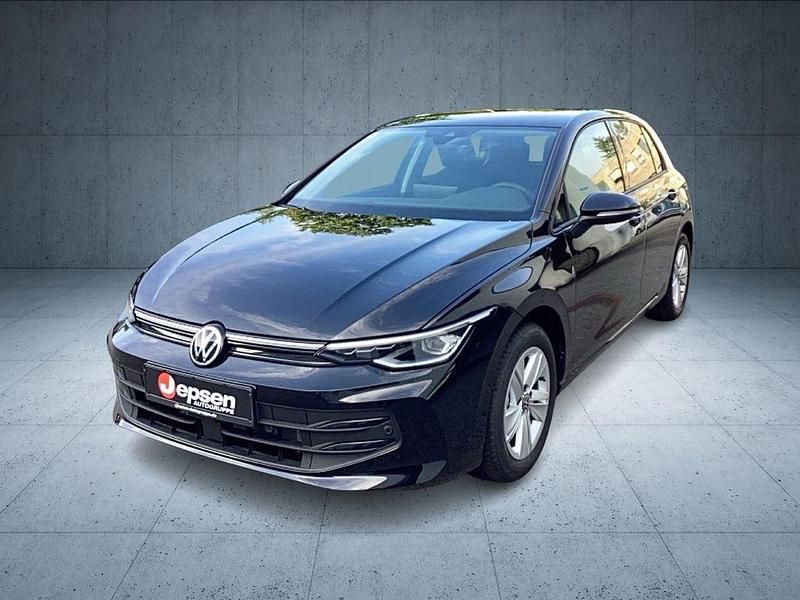 Schwarz Gebraucht 2024 VW Golf Life Limousine | 23.970 € (Guter Preis) - Bild 1/4