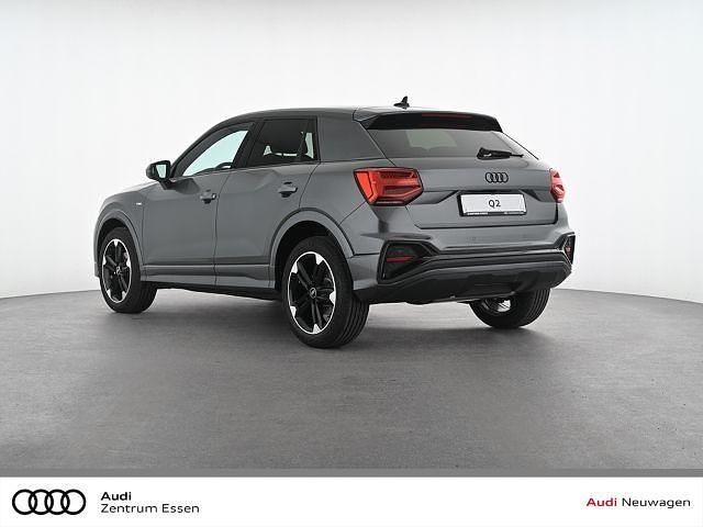 Używany Audi Q2 Competition 150 KM (110 kW) 2026 Szary SUV