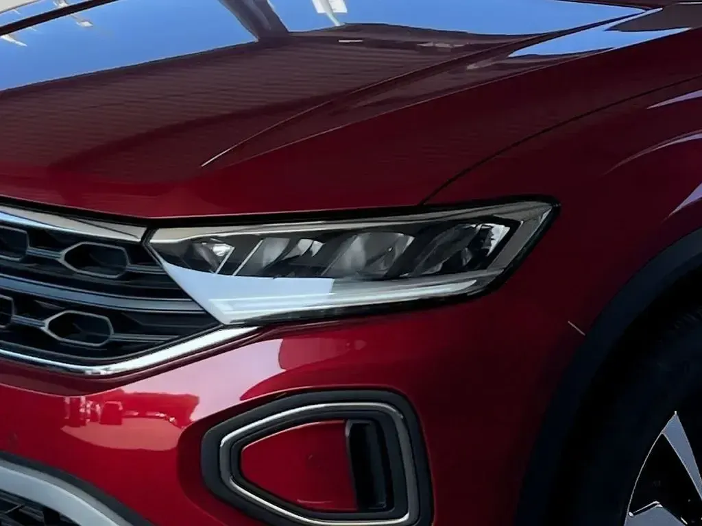 Gebraucht VW T-Roc Goal 150 PS (110 kW) 2025 Rot SUV