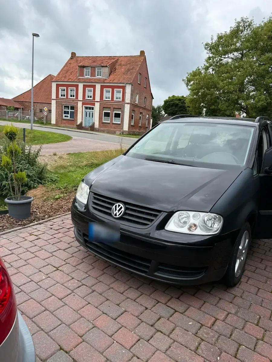 Gebraucht VW Touran 101 PS (74 kW) 2004 Schwarz Van / Kleinbus