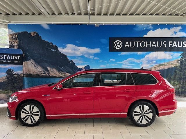 Gebraucht VW Passat GTE 218 PS (160 kW) 2022 Rot Kombi